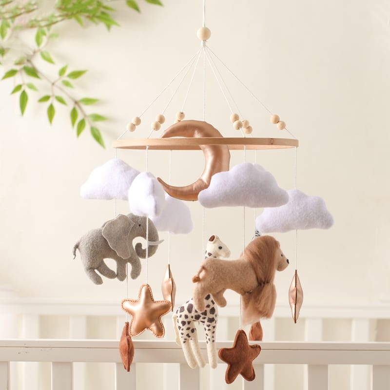 Crib Mobile Bed Bell Wooden Baby Rattles Soft Felt Cartoon Animal Bed Bell Newborn Music Box Hanging Toy Crib Bracket Baby Gifts