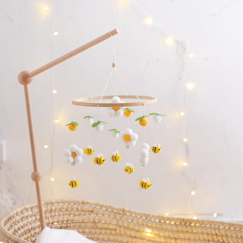 Baby Rattle Toys Wooden Mobile Musical Bed Bell Hanging Toy 0-12Month Newborn Cute Honeybee Hairball Infant Crib Holder Brackets